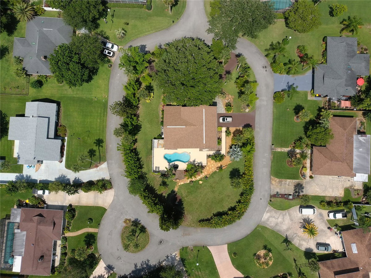 1 HARRIS CIRCLE