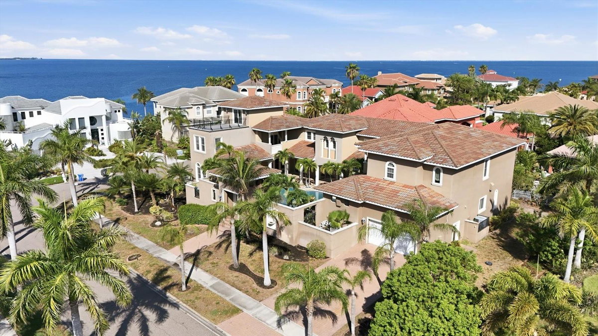 Community Featured Property