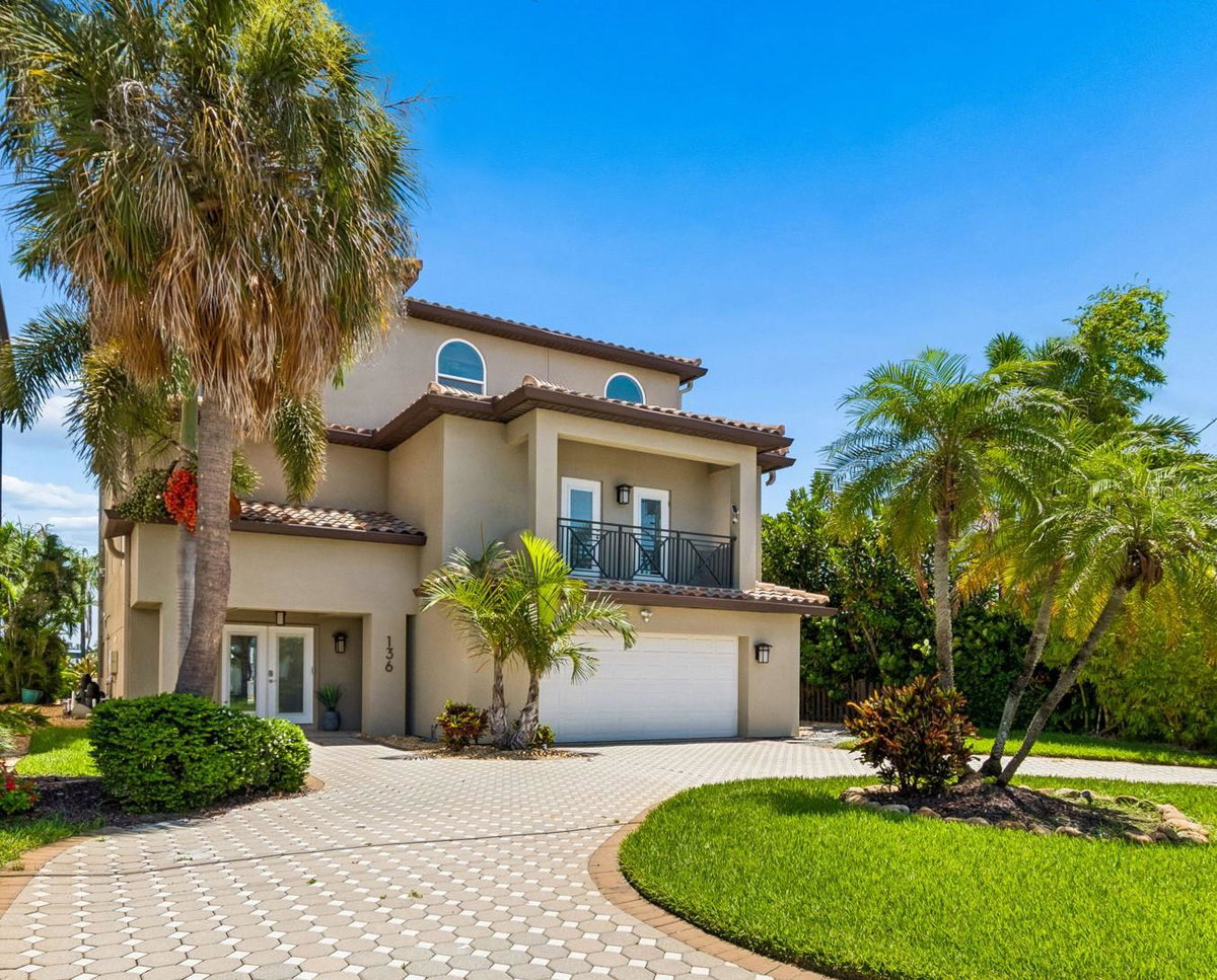 136 DEVON DRIVE, CLEARWATER BEACH, FL 33767