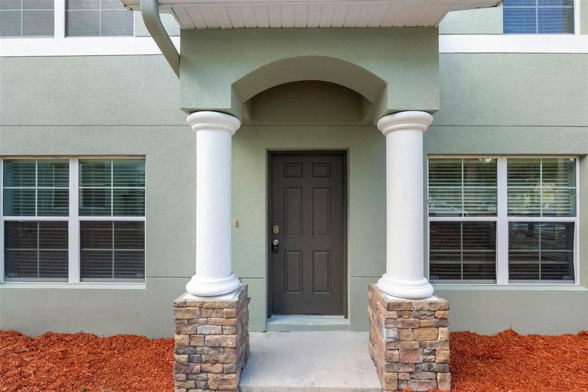 10931 KEYS GATE DRIVE