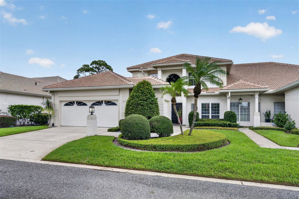 2422 SWEETWATER COUNTRY CLUB DRIVE