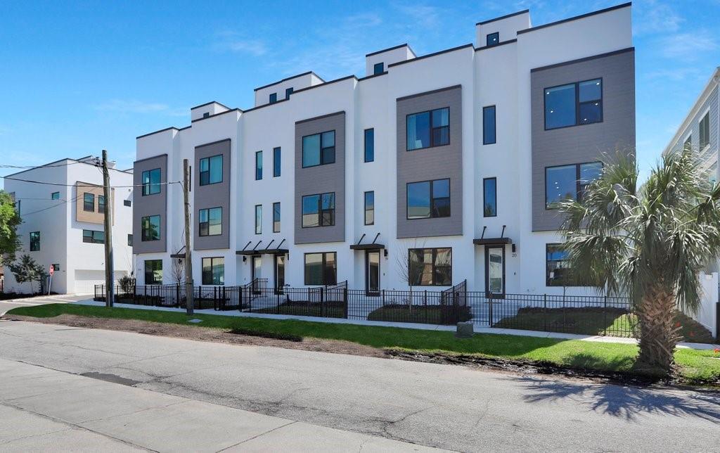 2506 W CLEVELAND STREET #20