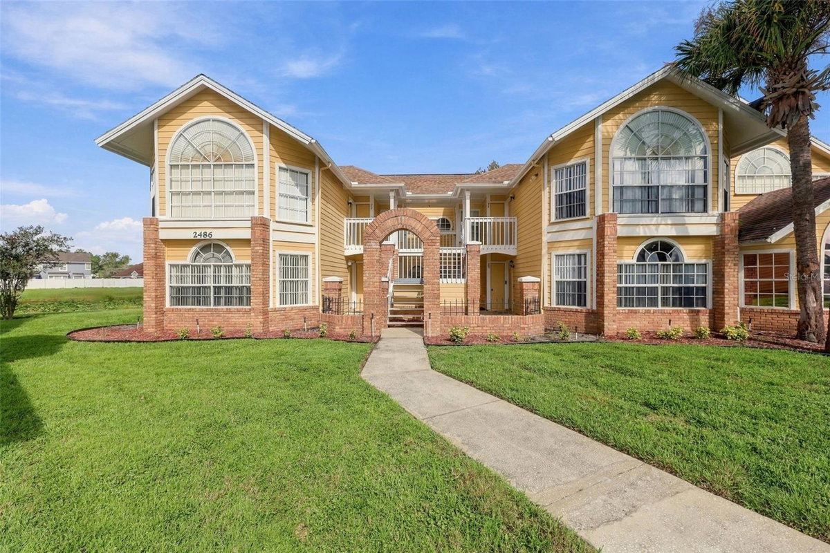 2486 SWEETWATER CLUB CIRCLE #75