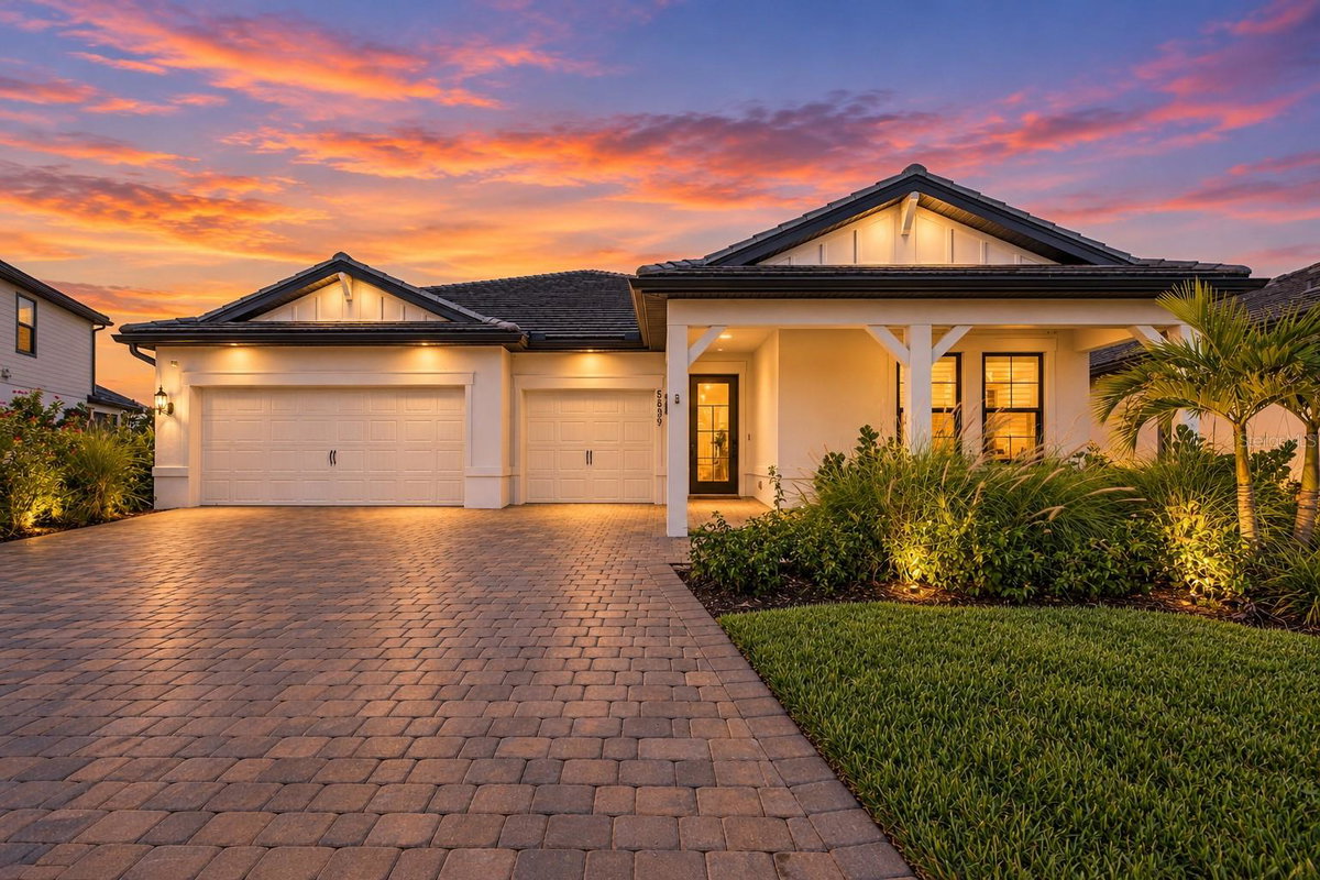 5839 SILVERSIDE PINE COURT