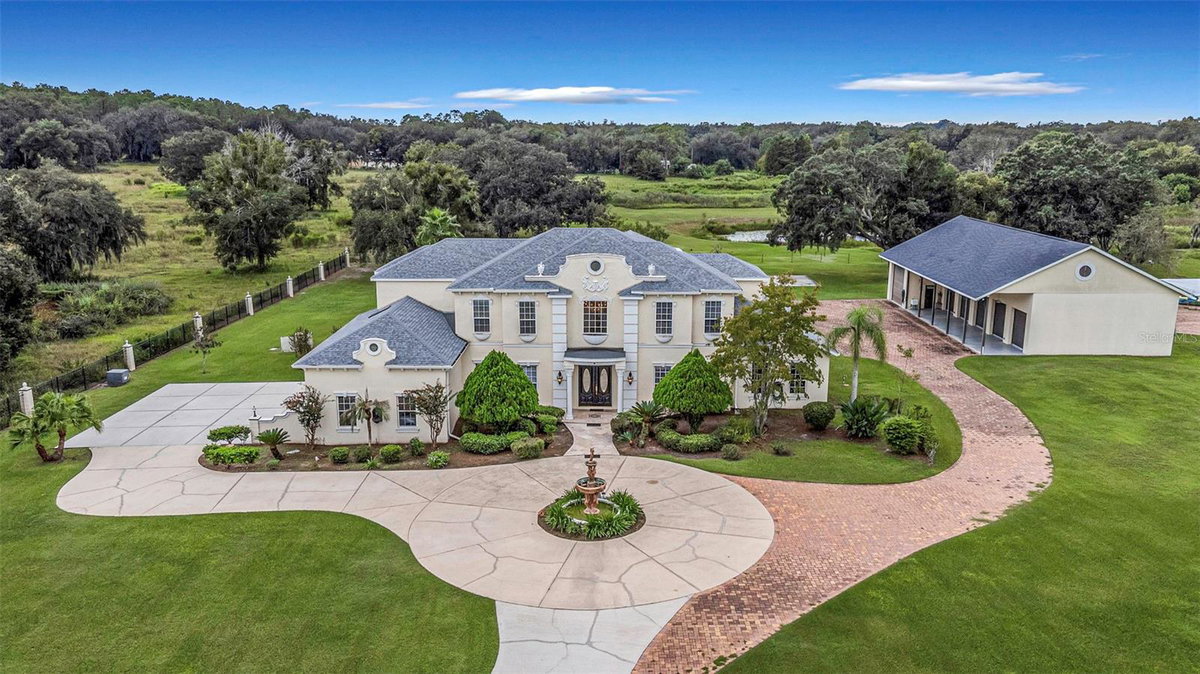Community Featured Property