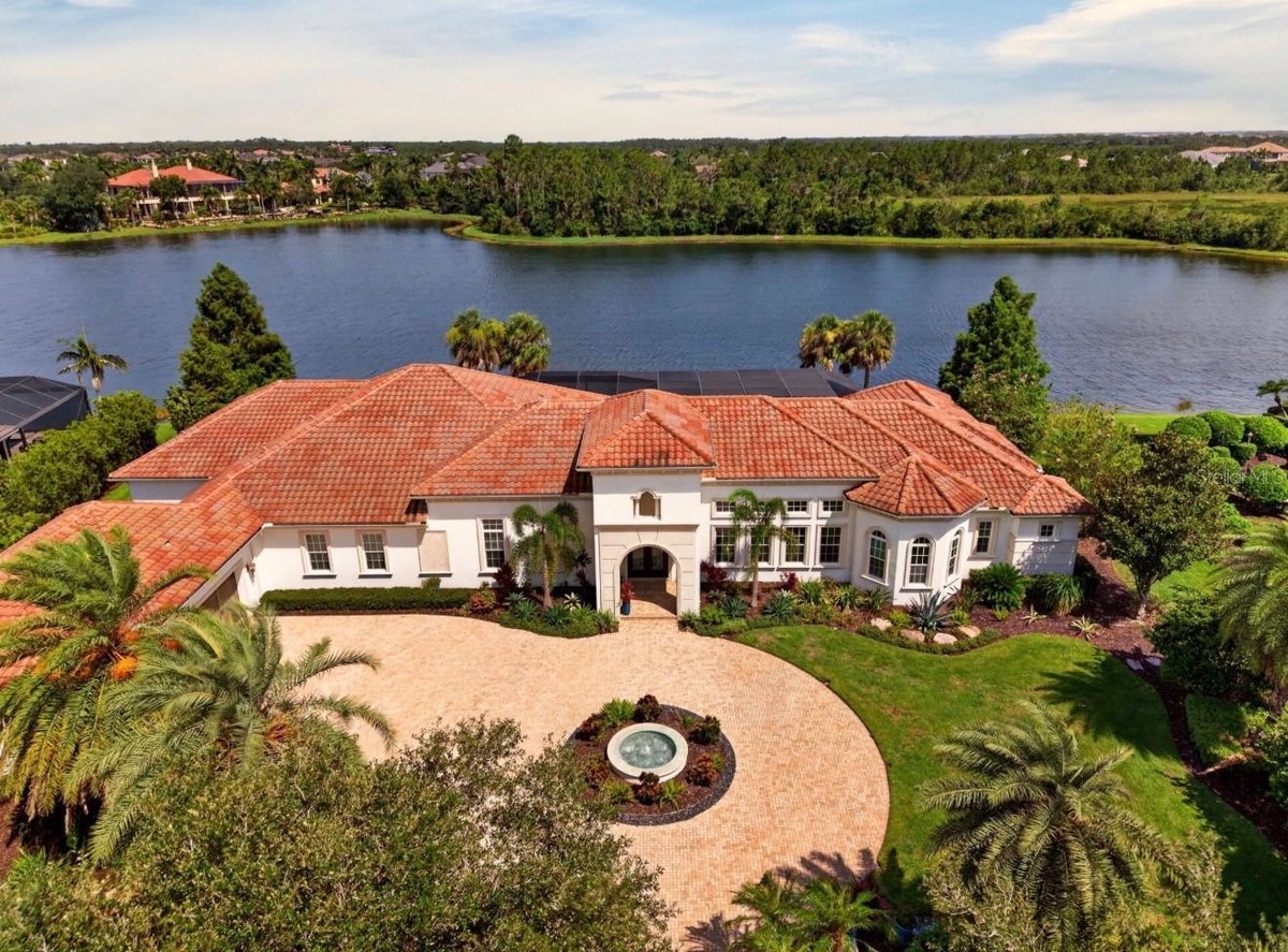 Community Featured Property