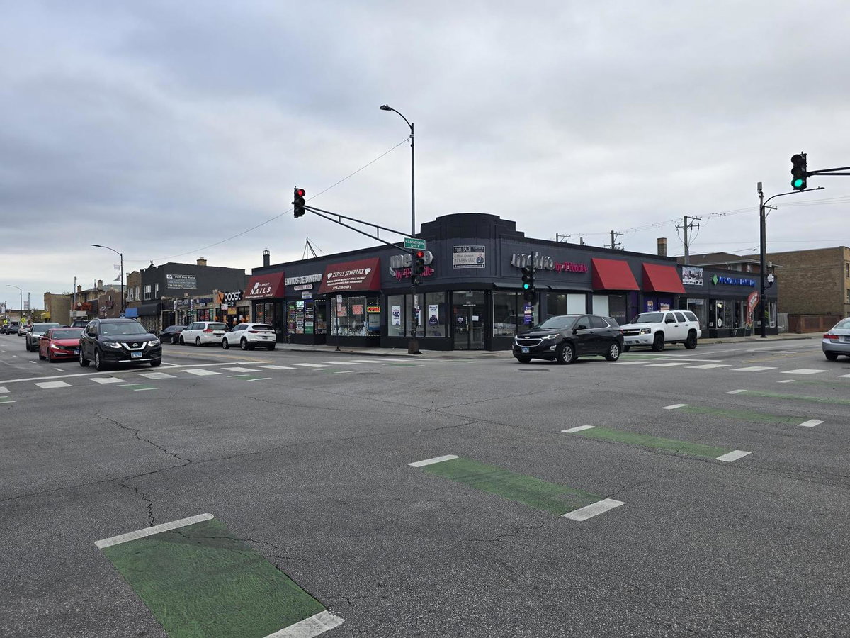 5159 W Diversey Avenue, Chicago, IL 60639