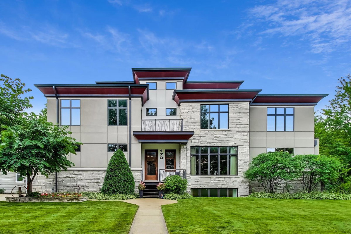 170 E South Street, Elmhurst, IL 60126