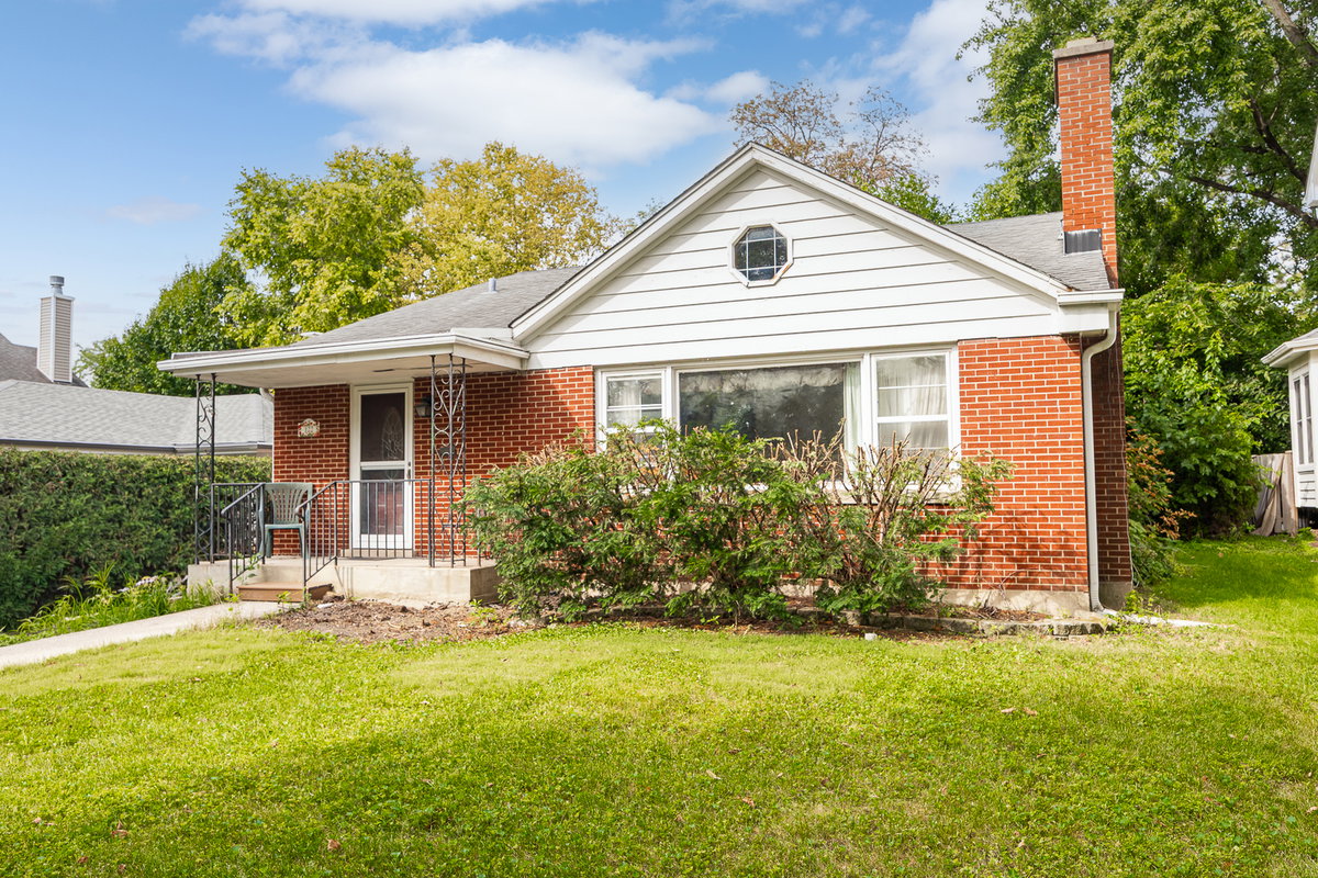 122 S Quincy Street, Hinsdale, IL 60521