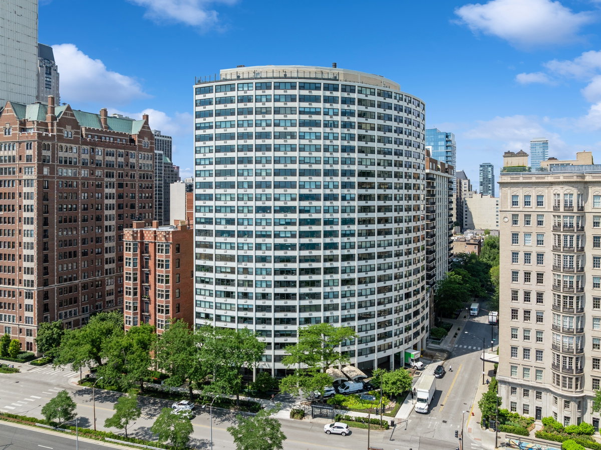 1150 N Lake Shore Drive #21F\n Chicago, IL 60611