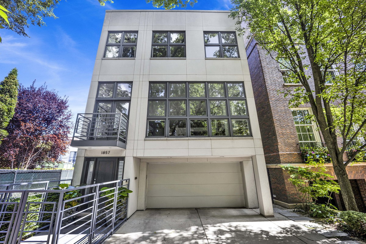 1857 N Burling Street, Chicago, IL 60614