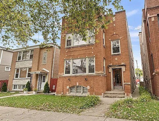 5010 W Henderson Street #2\n Chicago, IL 60641