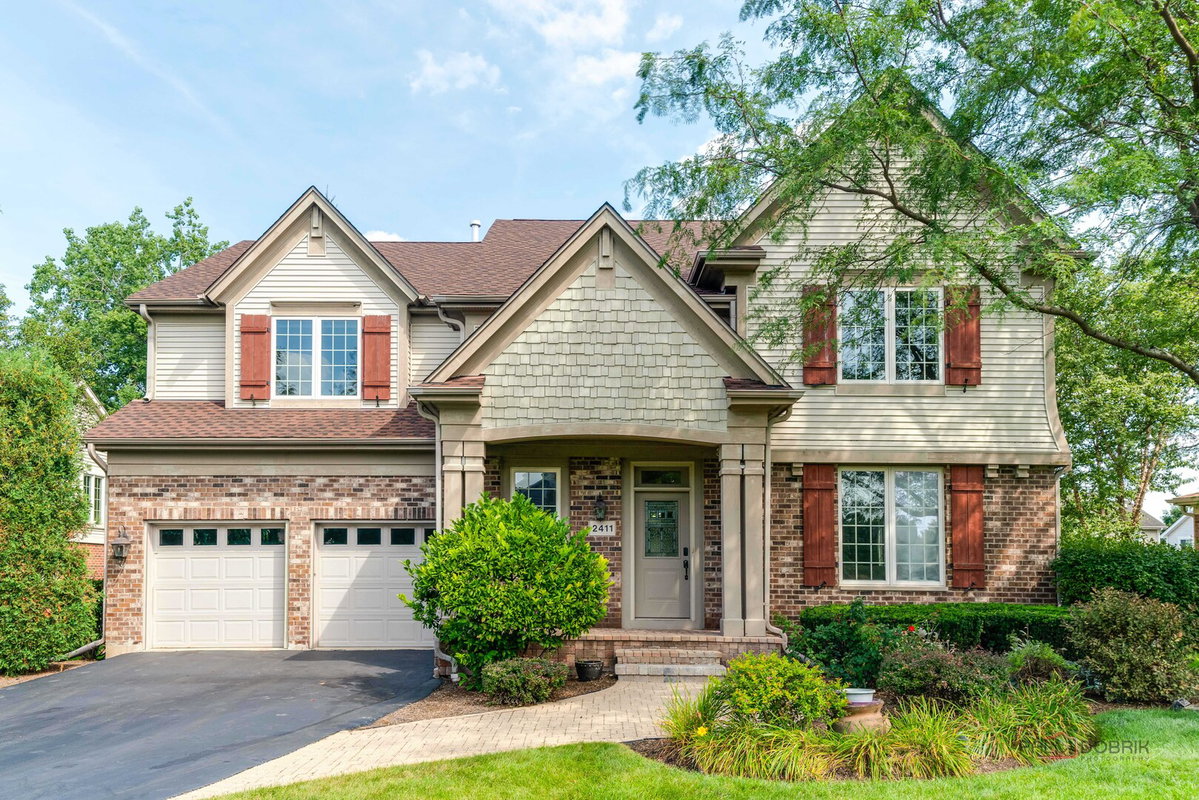 2411 Overview Drive, Buffalo Grove, IL 60089