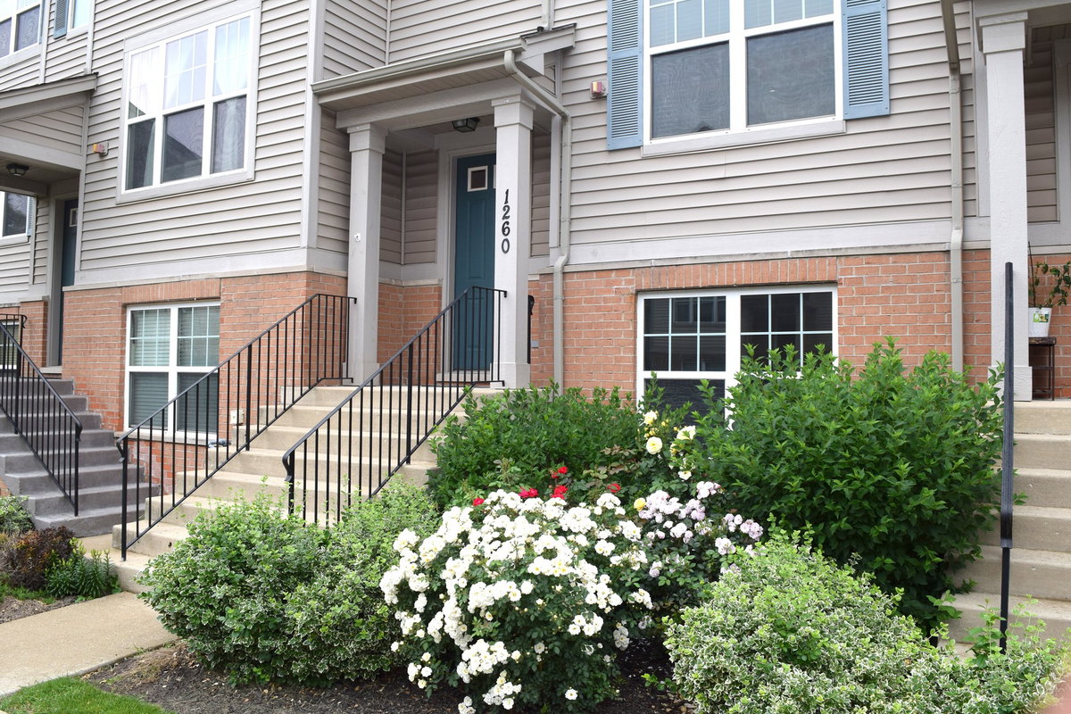 1260 Evergreen Avenue\n Des Plaines, IL 60016