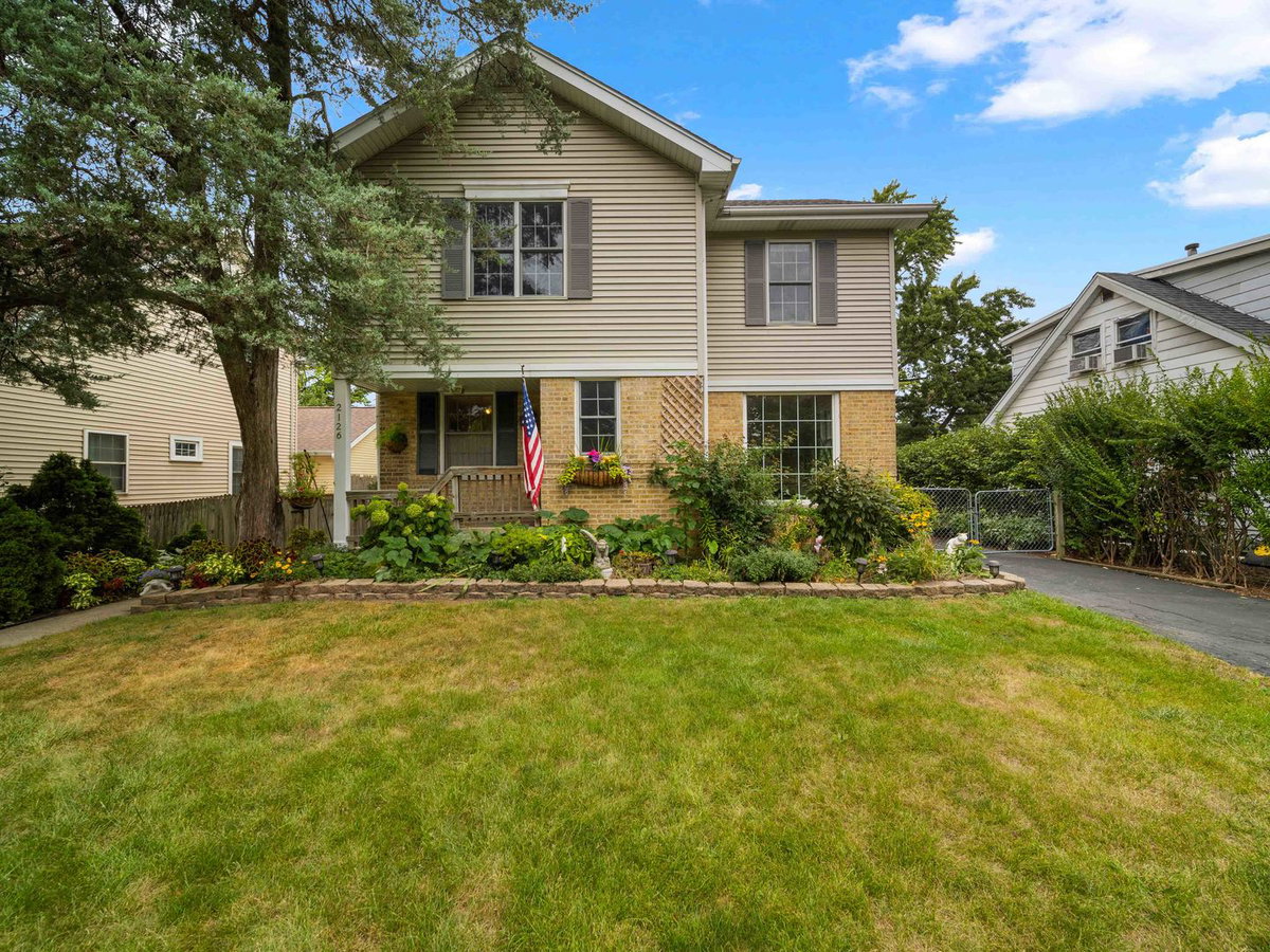 2126 Hickory Court\n Glenview, IL 60025