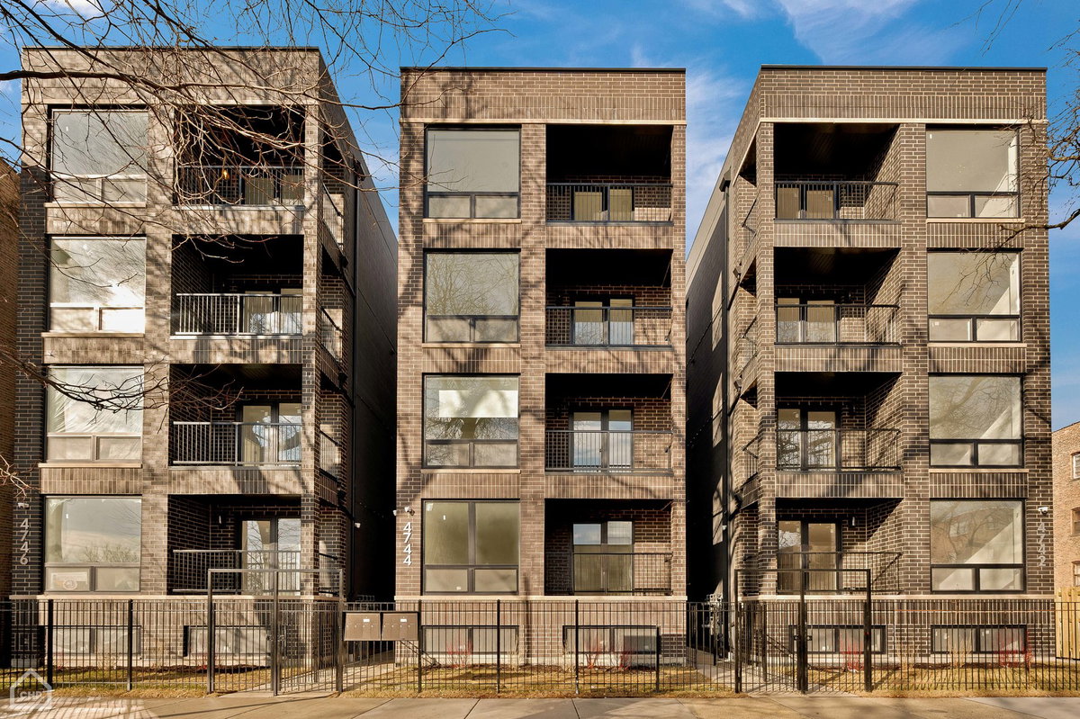 4742-46 S Michigan Avenue, Chicago, IL 60615