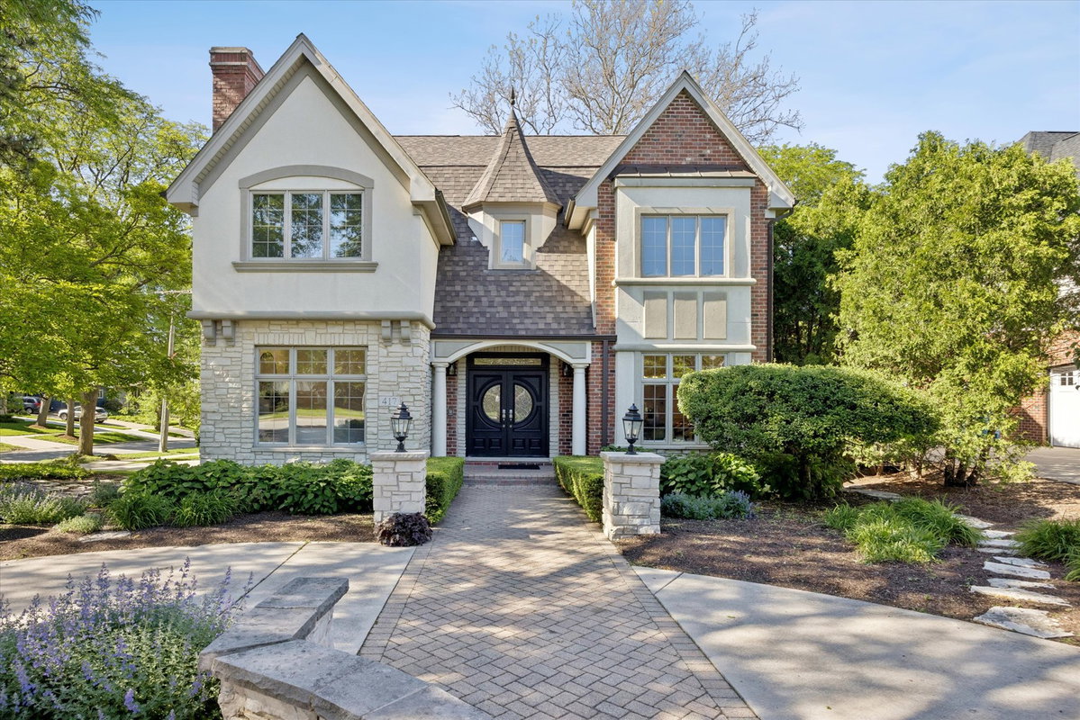 417 W 9th Street, Hinsdale, IL 60521