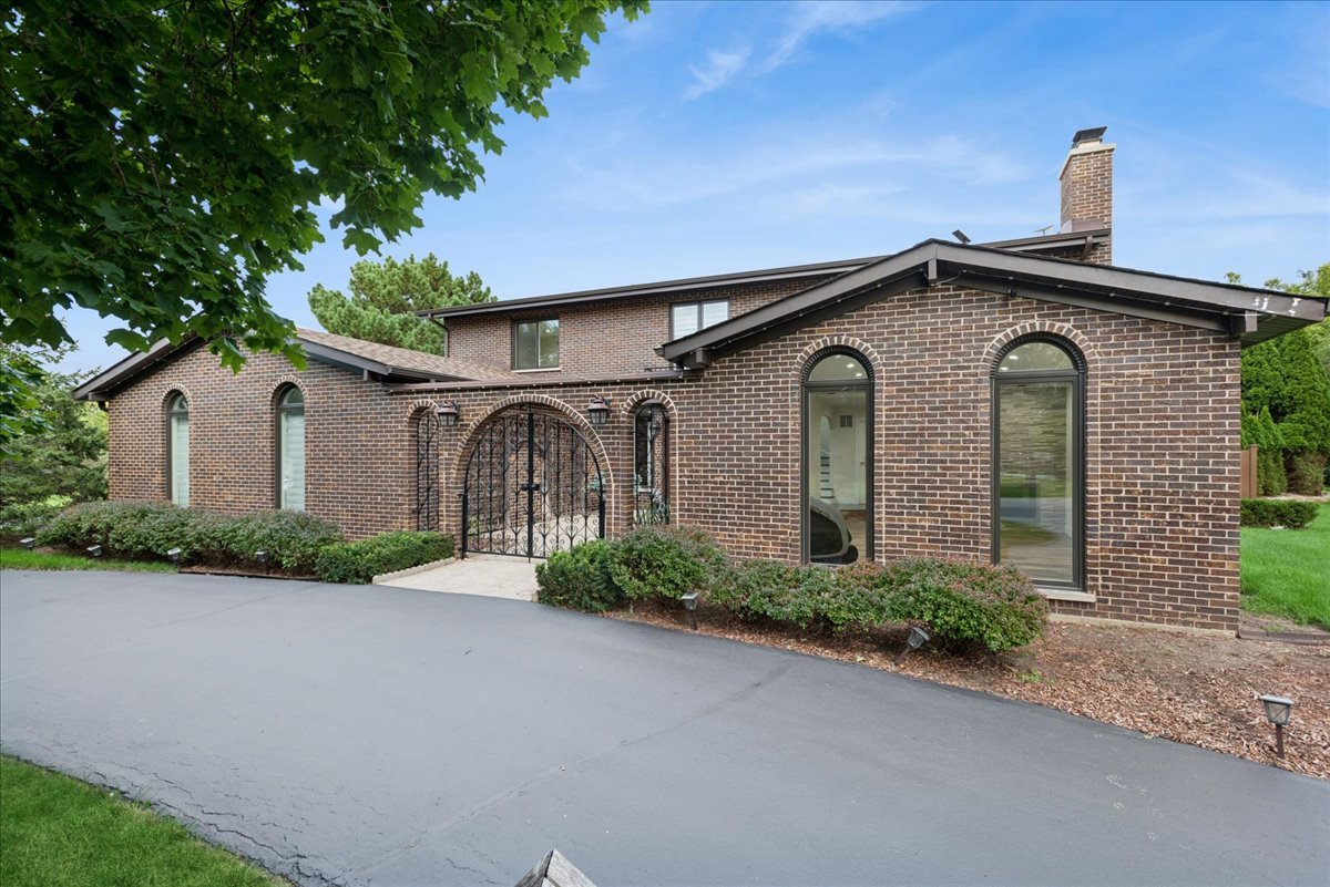 505 Rue Royale, Deer Park, IL 60010