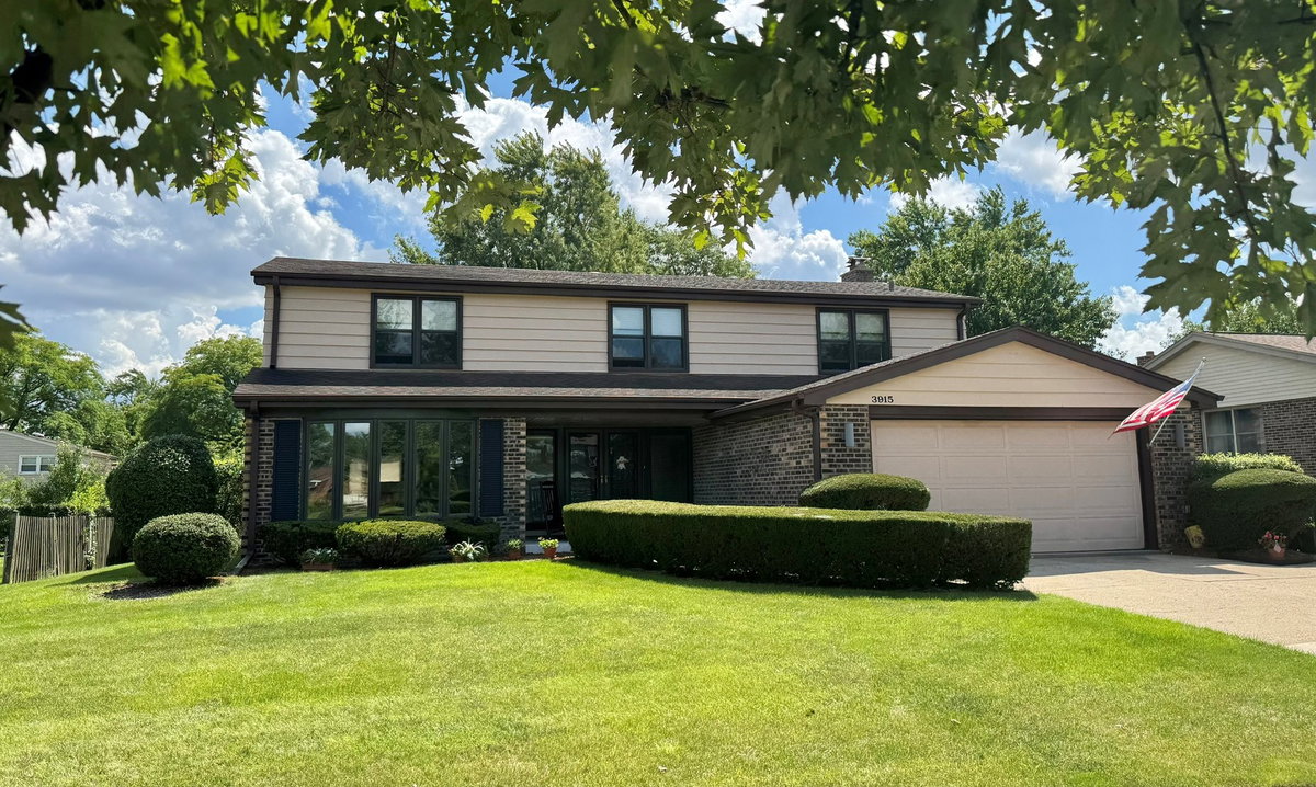 3915 Joanne Drive\n Glenview, IL 60026