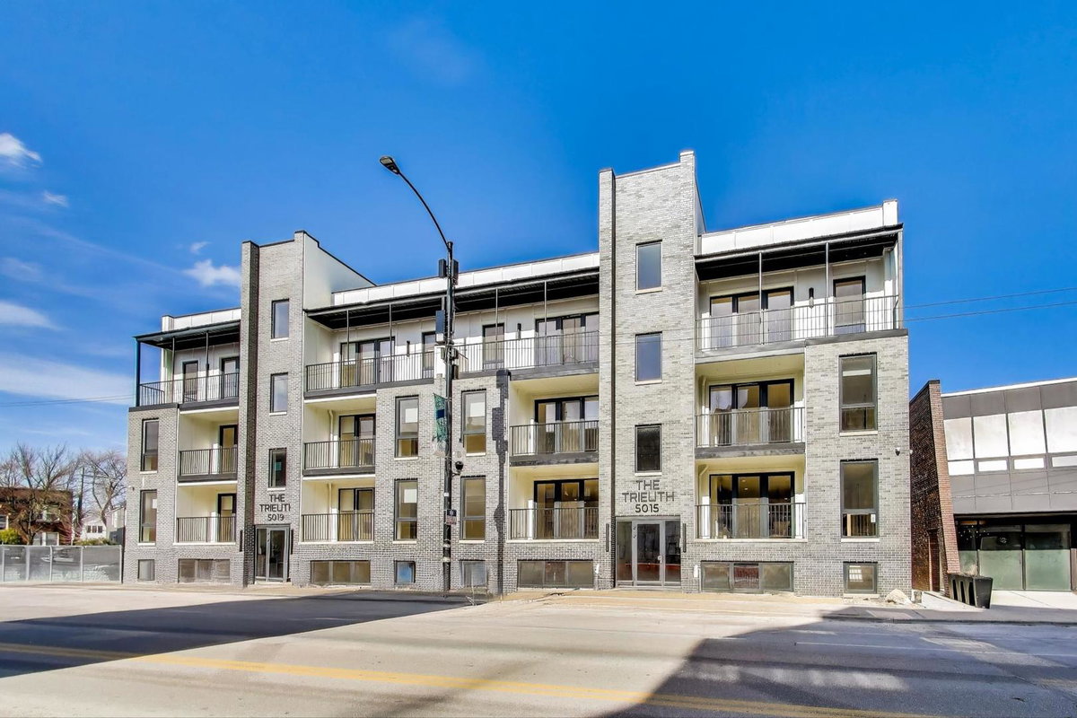 5019 N Lincoln Avenue #3N\n Chicago, IL 60625