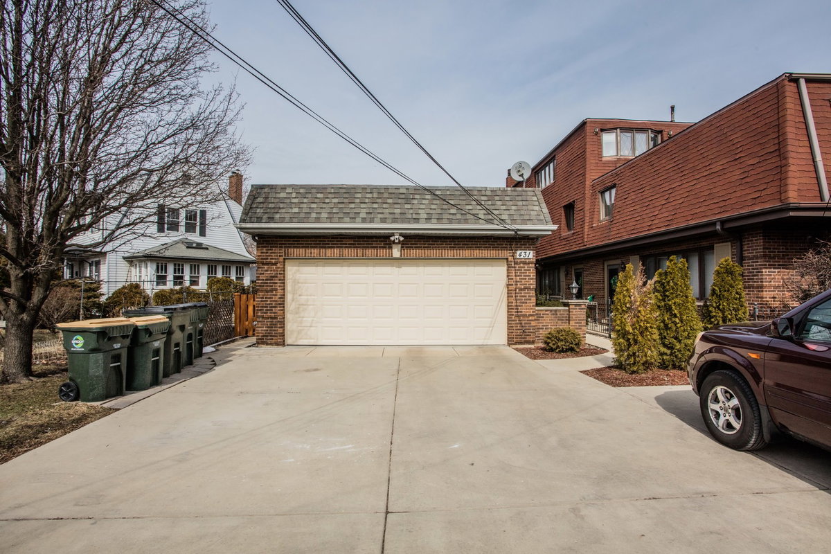 431 N Northwest Highway #B, Park Ridge, IL 60068