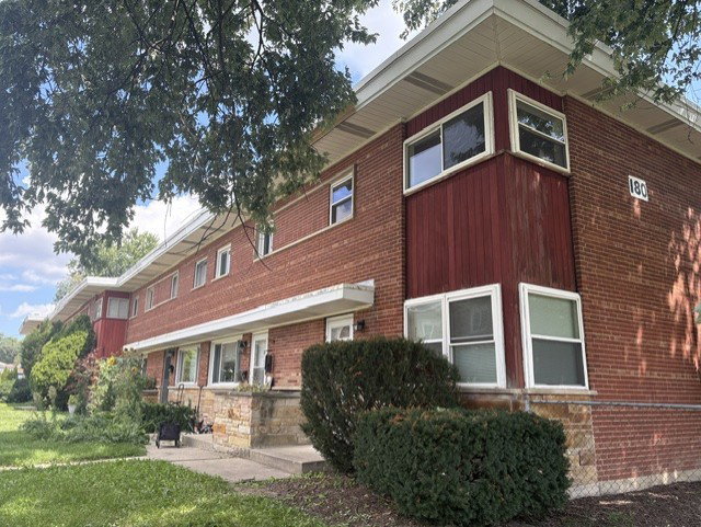 180 E Northwest Highway #A\n Des Plaines, IL 60016