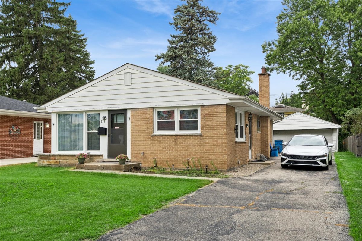 620 N Main Street\n Mount Prospect, IL 60056