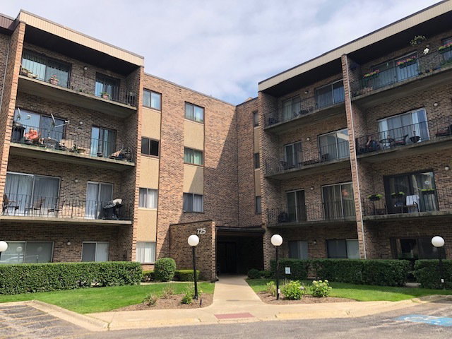 725 W Huntington Commons Road #401\n Mount Prospect, IL 60056