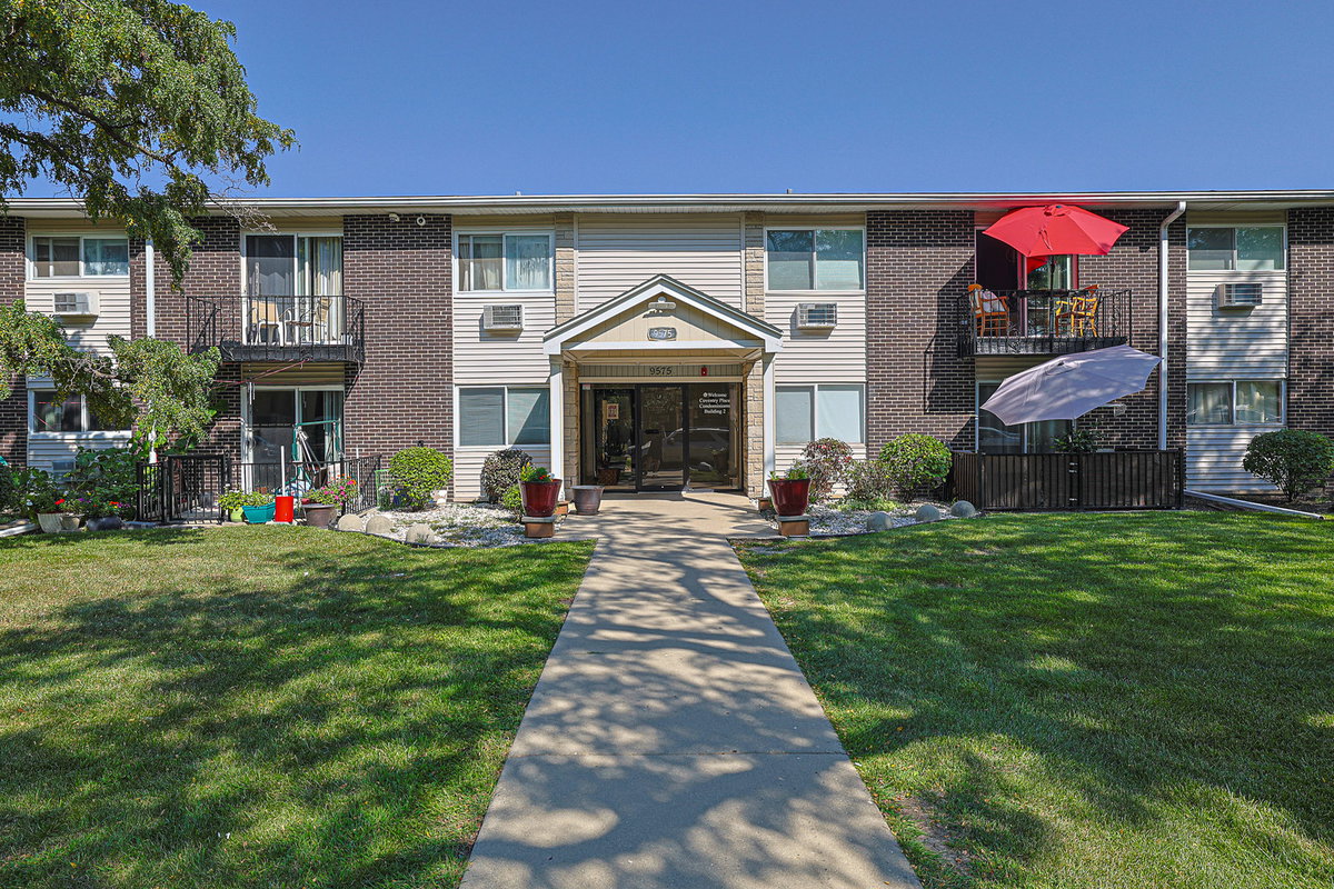 9575 Terrace Place #1F\n Des Plaines, IL 60016
