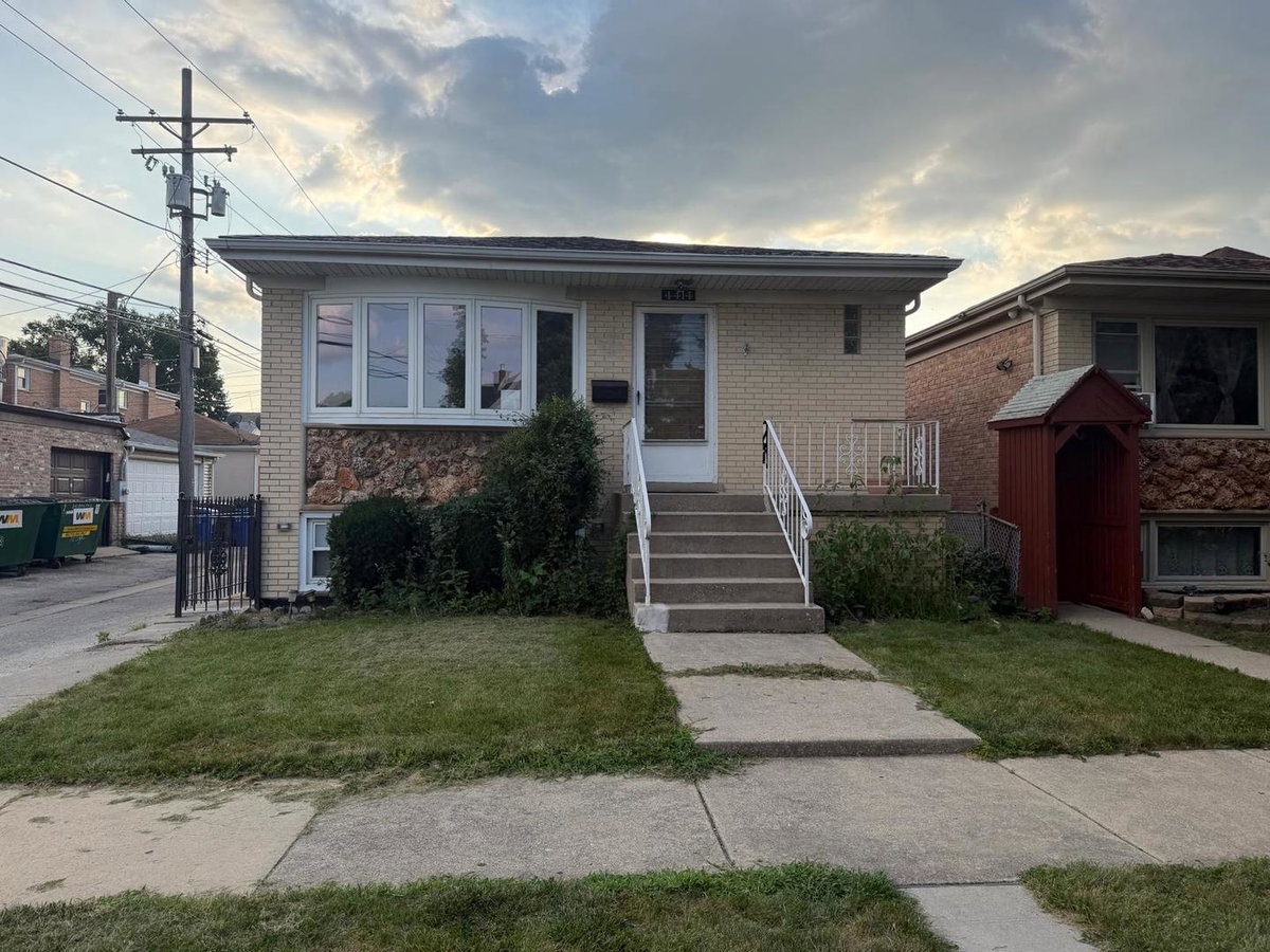 4414 N Nagle Avenue #1, Harwood Heights, IL 60706