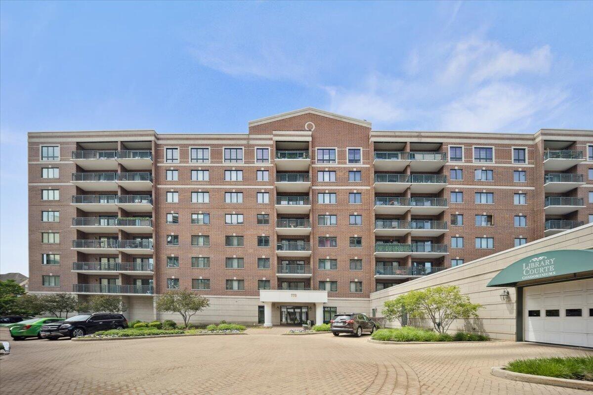 770 Pearson Street #802\n Des Plaines, IL 60016