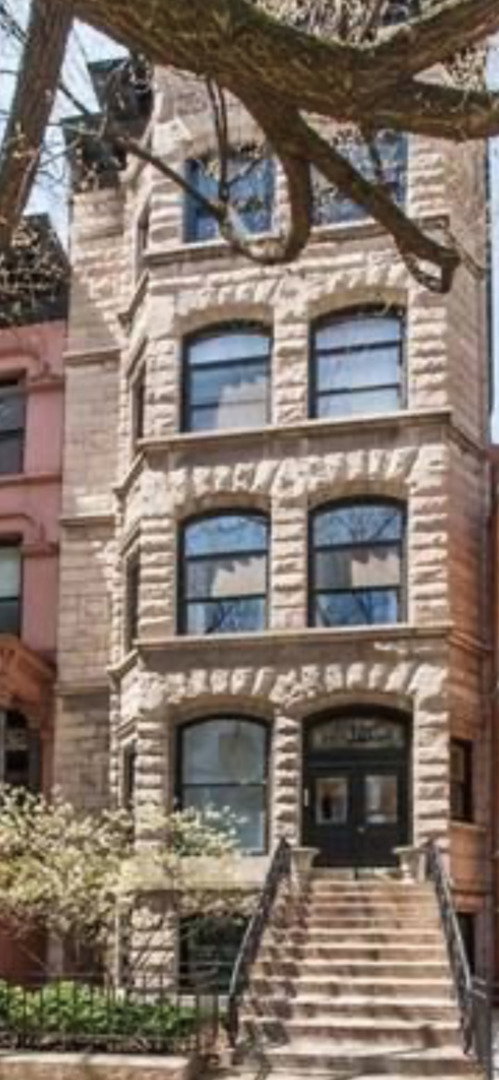 818 N Dearborn Street #3F\n Chicago, IL 60610