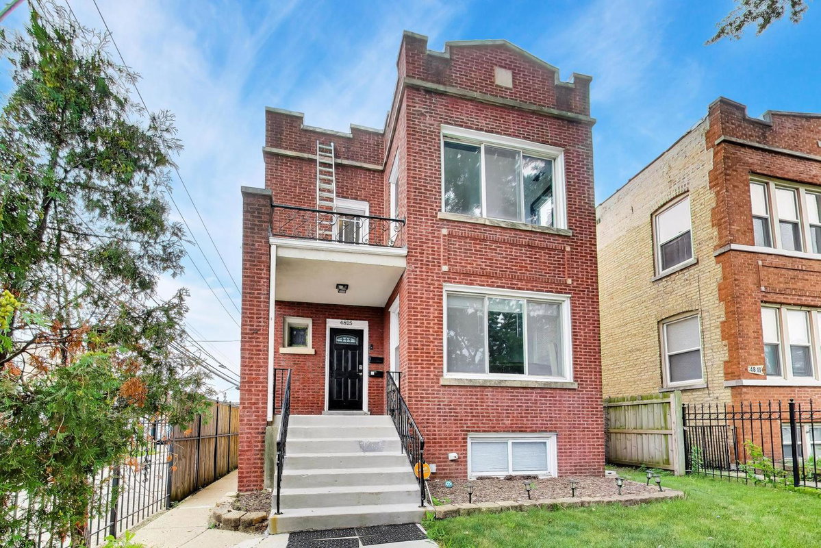 4815 W Patterson Avenue #2\n Chicago, IL 60641