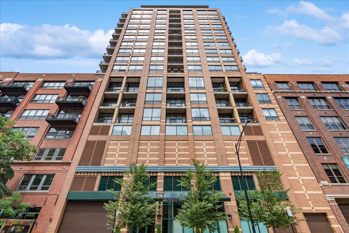 400 W Ontario Street #1404\n Chicago, IL 60654