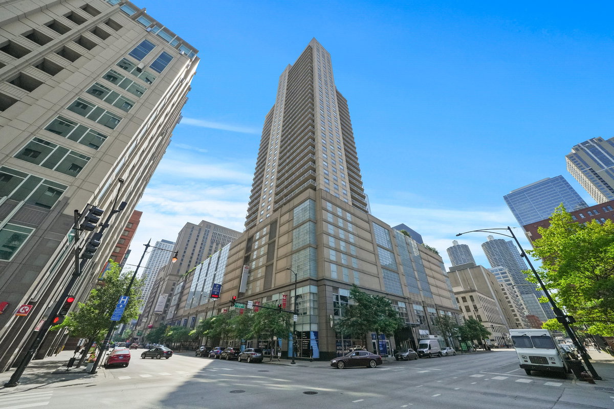 545 N Dearborn Street #2607\n Chicago, IL 60654