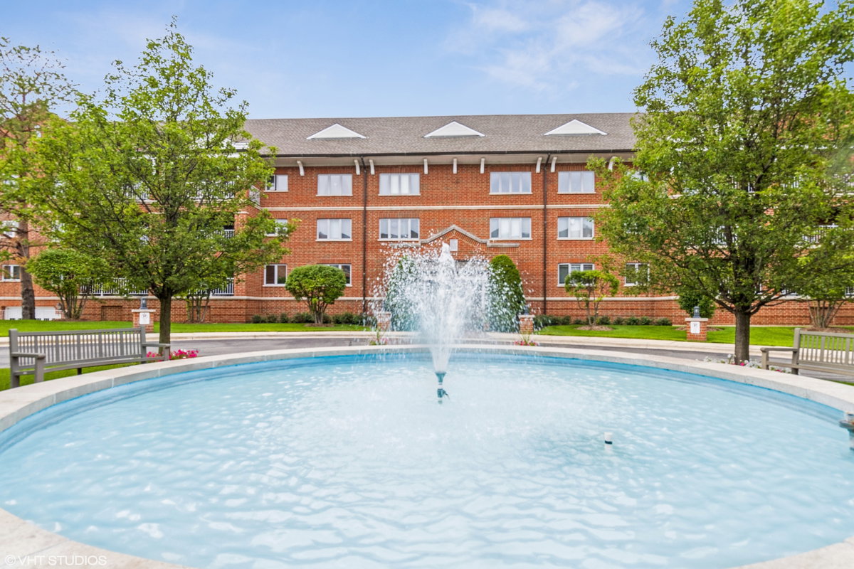 400 S NORTHWEST Highway #210, Park Ridge, IL 60068