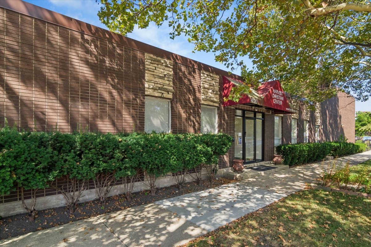 4024 N Tripp Avenue, Chicago, IL 60641