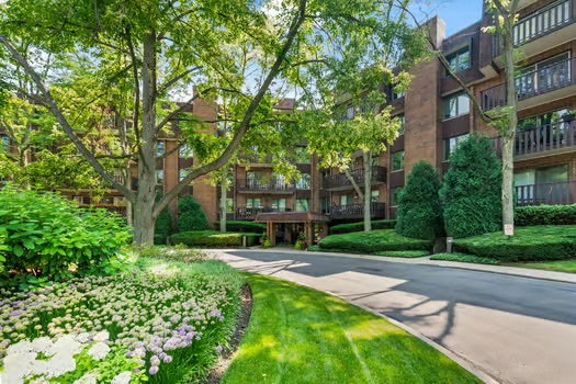 1125 Lake Cook Road #505E, Northbrook, IL 60062