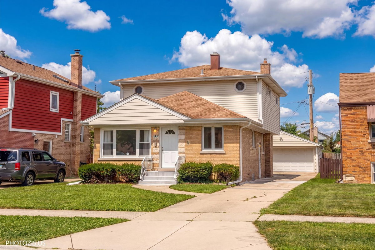 7408 W Argyle Street, Harwood Heights, IL 60706