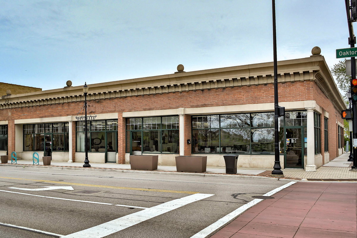 4935 Oakton Street, Skokie, IL 60077