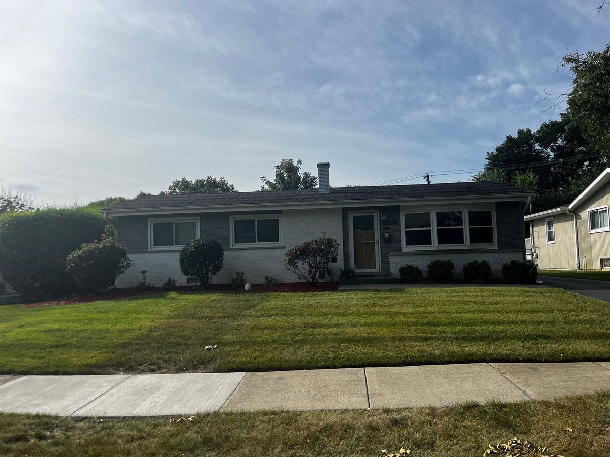 513 E Highland Avenue\n Mount Prospect, IL 60056