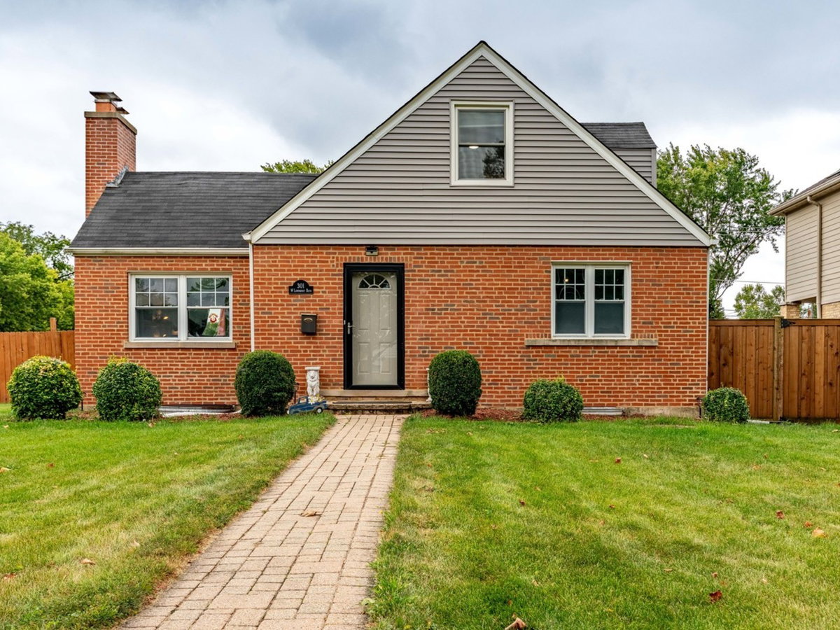 301 W Lonnquist Boulevard\n Mount Prospect, IL 60056