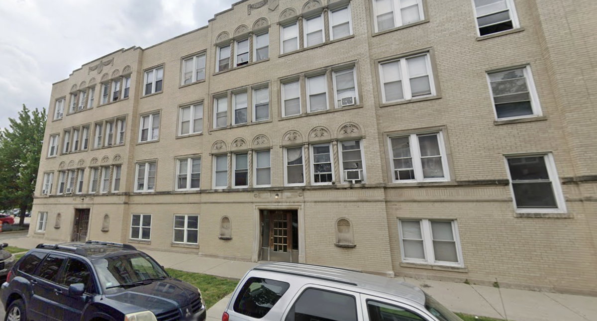 4056 N Laporte Avenue #3C\n Chicago, IL 60641