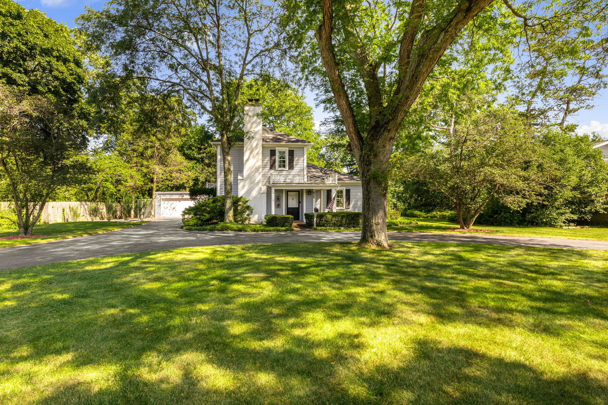 839 Huber Lane\n Glenview, IL 60025
