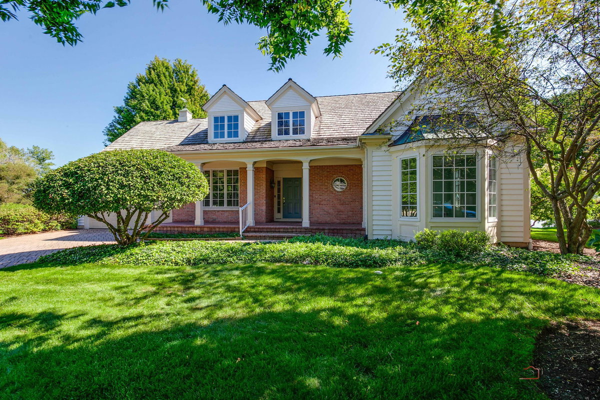 707 S Windsor Court, Lake Forest, IL 60045