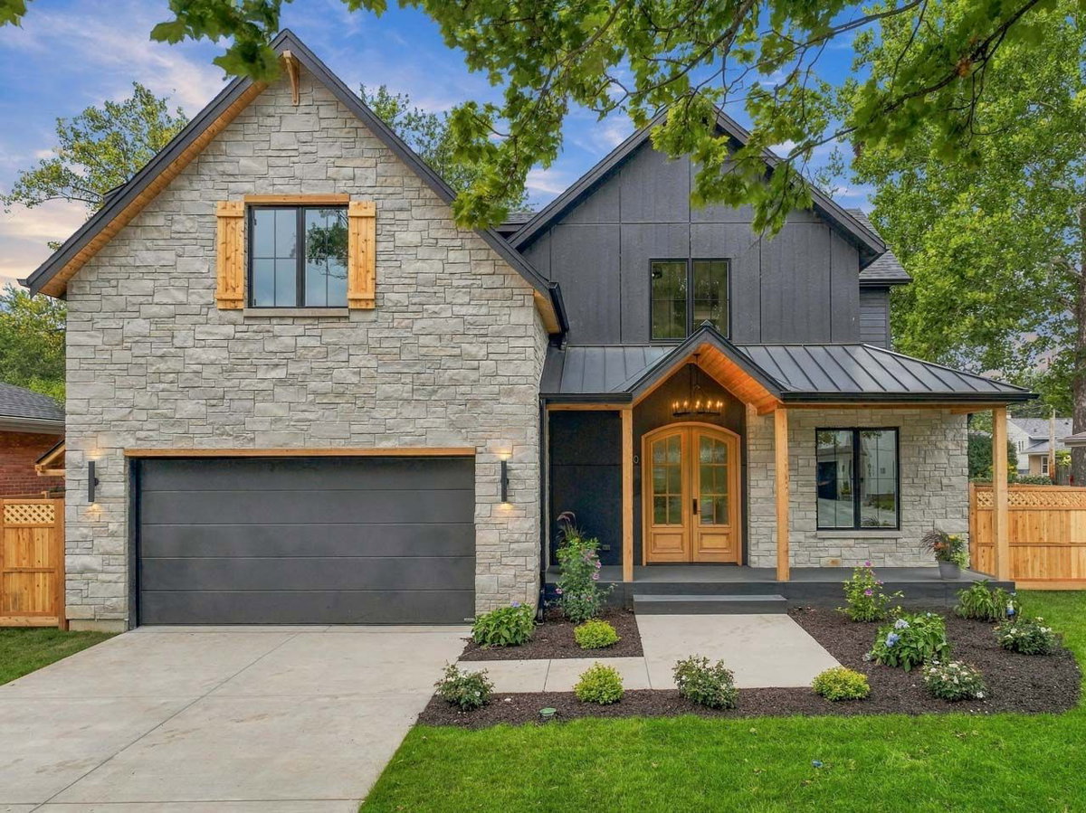 810 Clover Court\n Glenview, IL 60025