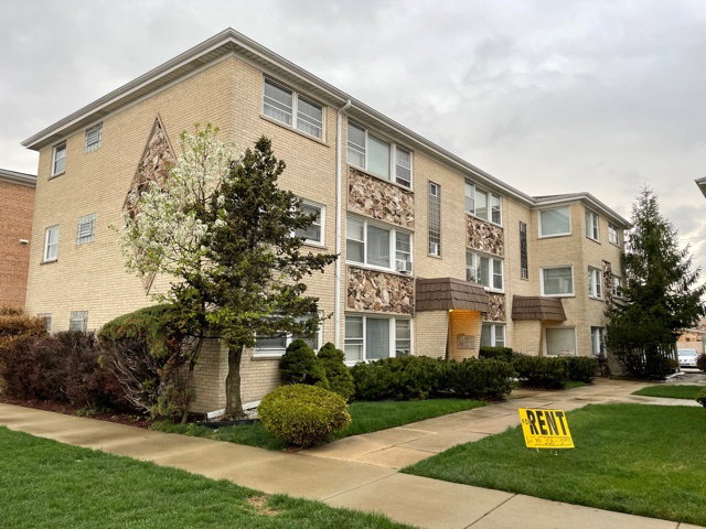 8550 W Lawrence Avenue #2C, Norridge, IL 60706