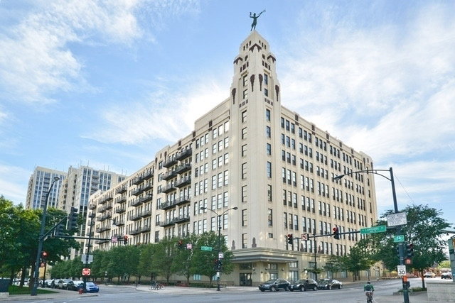 758 N Larrabee Street #319\n Chicago, IL 60654