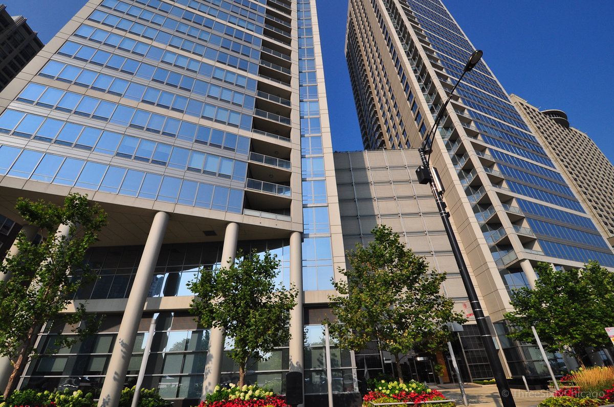 600 N Lake Shore Drive #2011\n Chicago, IL 60611