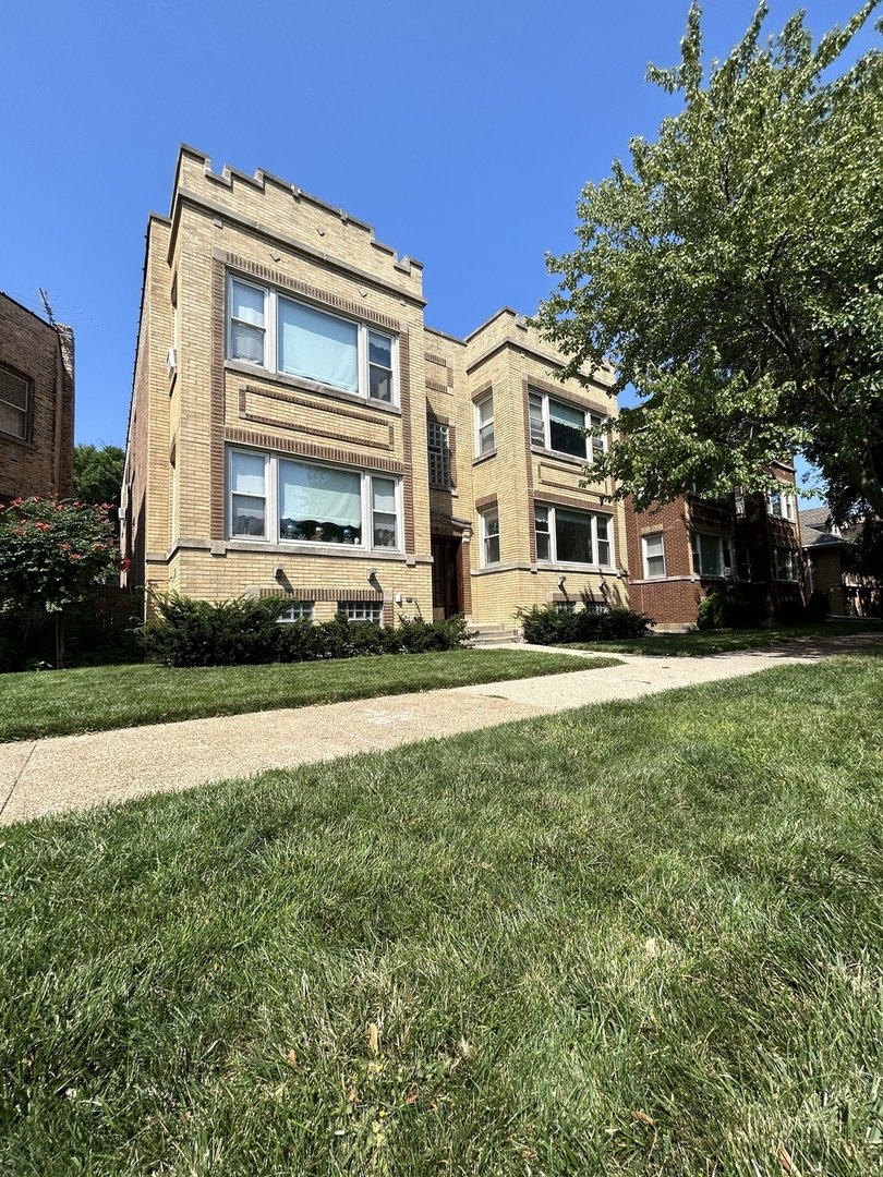3708 N Whipple Street #2